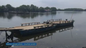 dermaga lakkang salah satu pelabuhan di makassar
