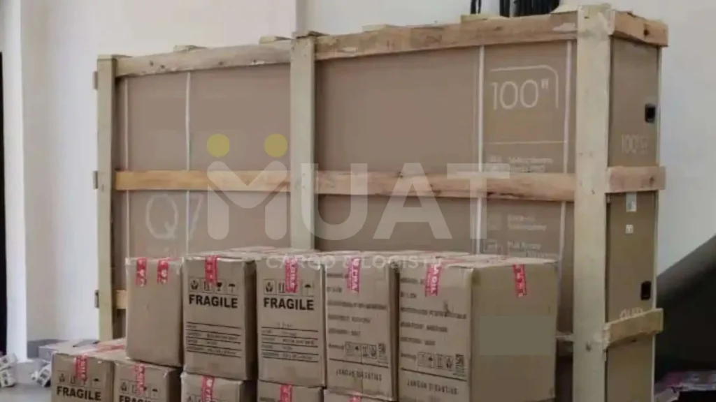 muat cargo kirim tv ukuran 100 inci