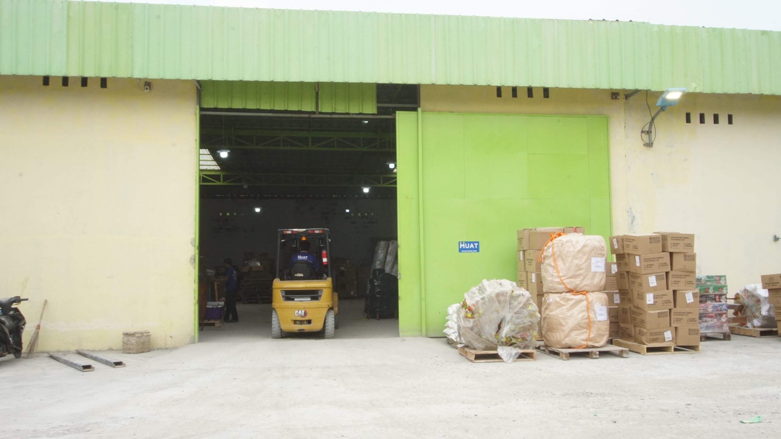 Proses Nyata Pengiriman dari Warehouse Tangerang